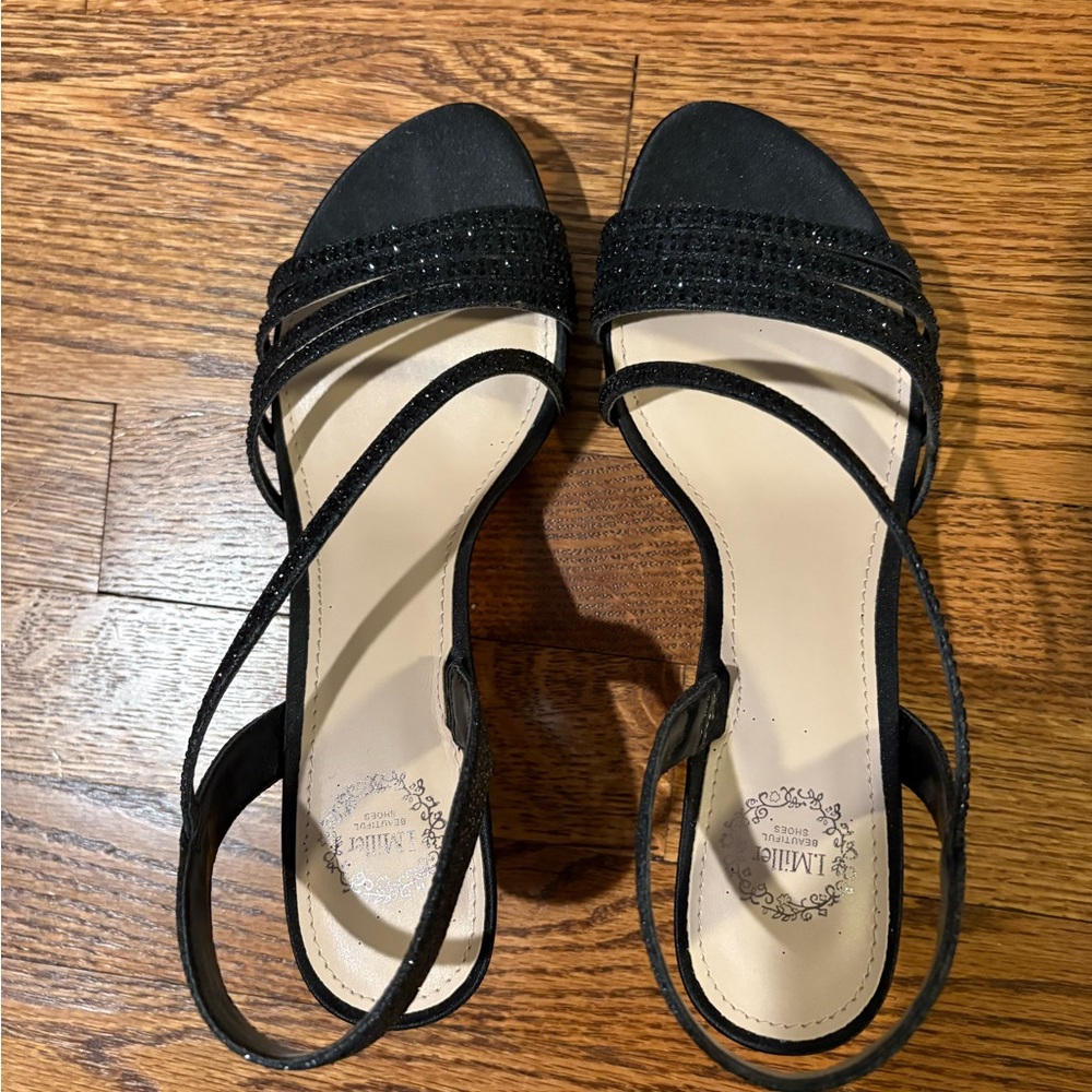 Black Sparkle Sandals with Classic Minimalist Design